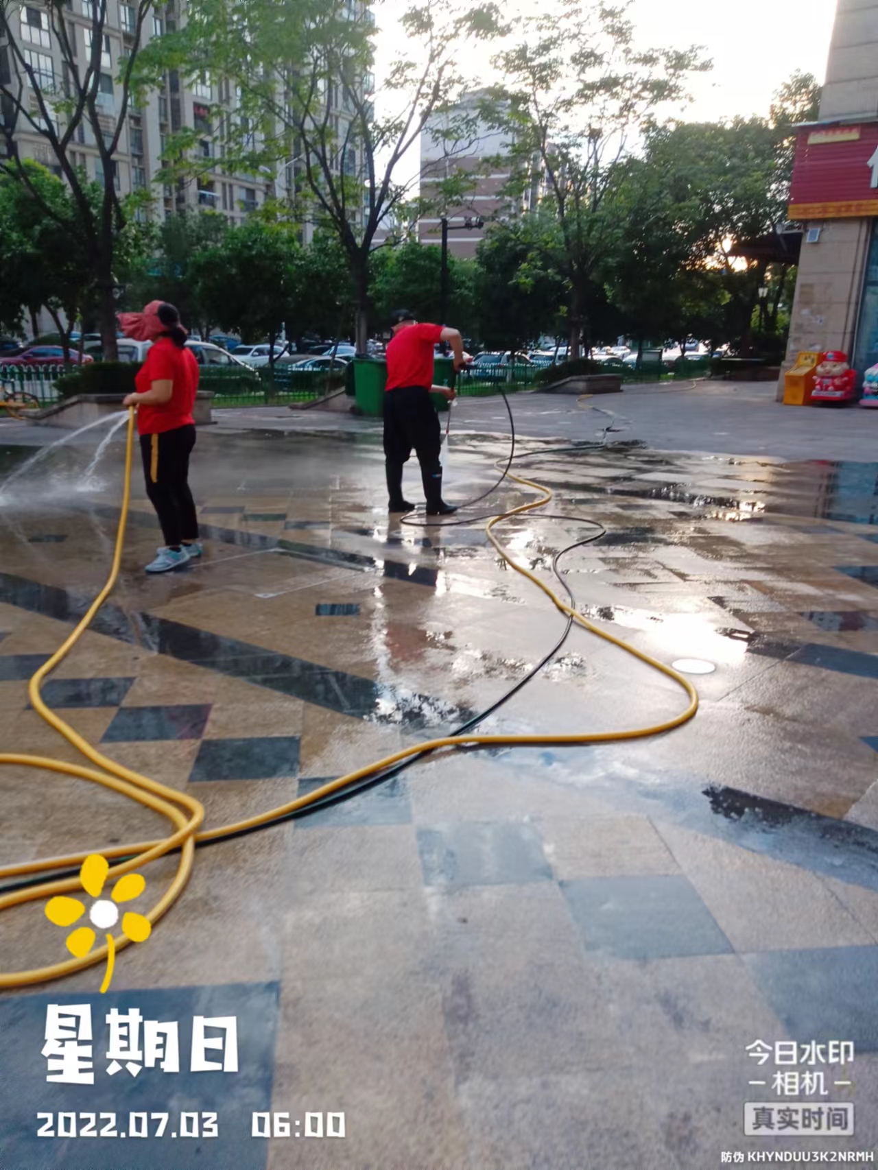 高温关怀|致敬每一位坚守一线的保洁人