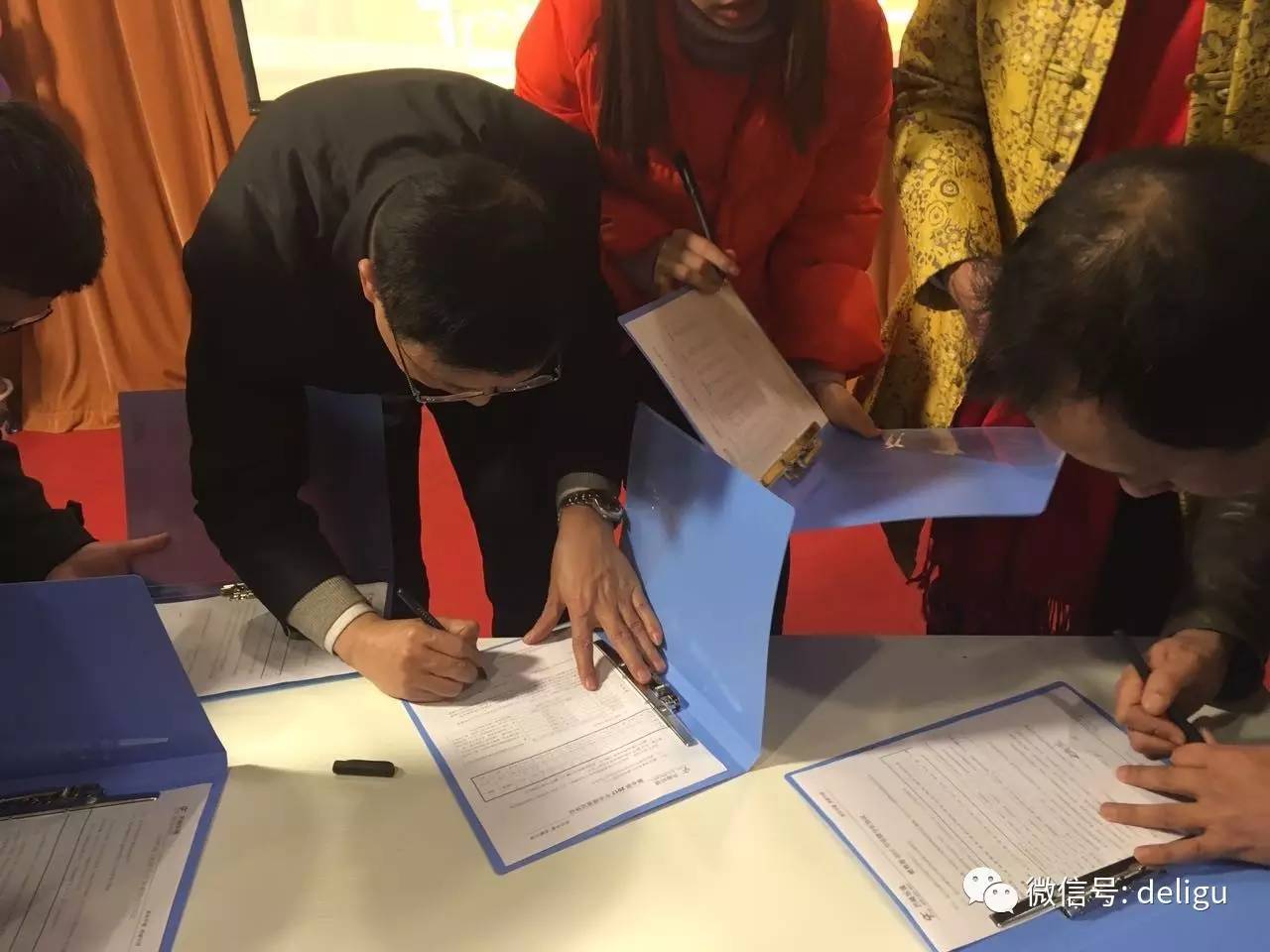 现场签订目标合同