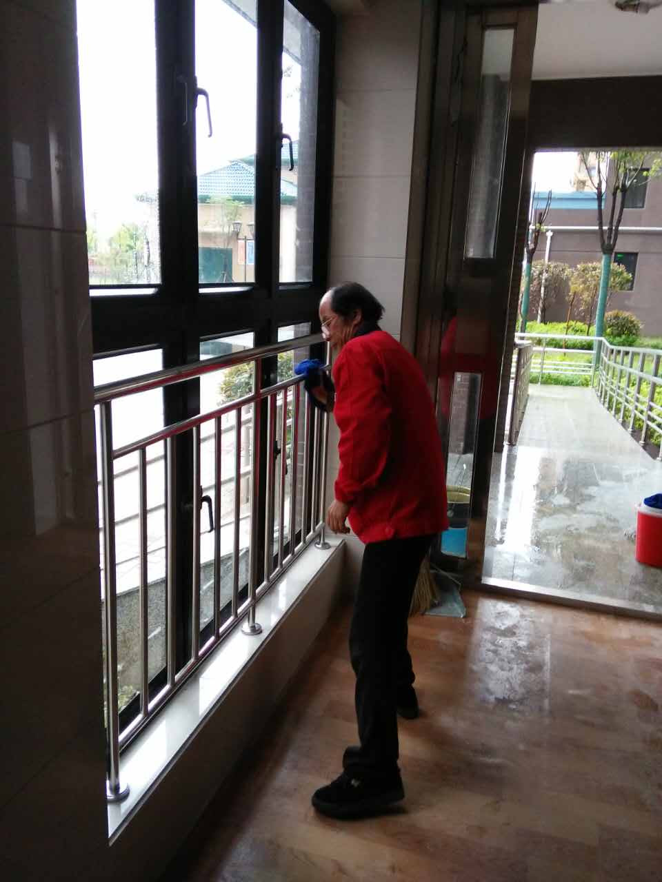 沙湖明珠物业员工